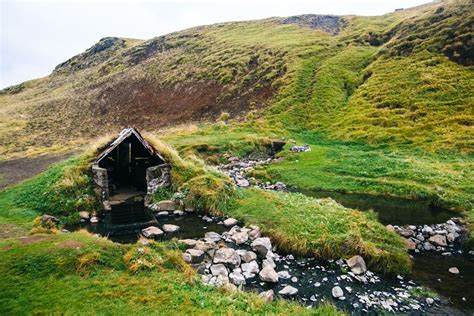 10 Worthwhile Stops To Make On Your Iceland Road Trip Frugal Frolicker