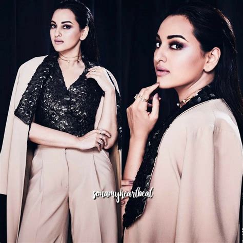 Pin By 퀸 ♏️ On ️sonakshi Sinha ️ Sonakshi Sinha My Love I Love You