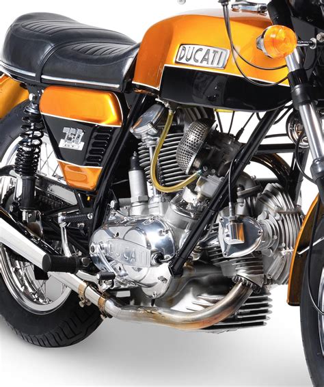 The First Ducati Production L Twin The Ducati 750 Gt