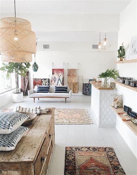 Interior design is the meticulously crafted way of putting key elements together to define the way a person experiences or interacts with his or her surroundings. INTERIOR TRENDS | Scandi Boho Style is the trendiest of 2017