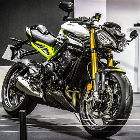 Trono Alcatrão Fita Triumph Moto 2 Fronteira Veículo Programas