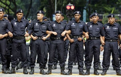 baju uniform polis diraja malaysia