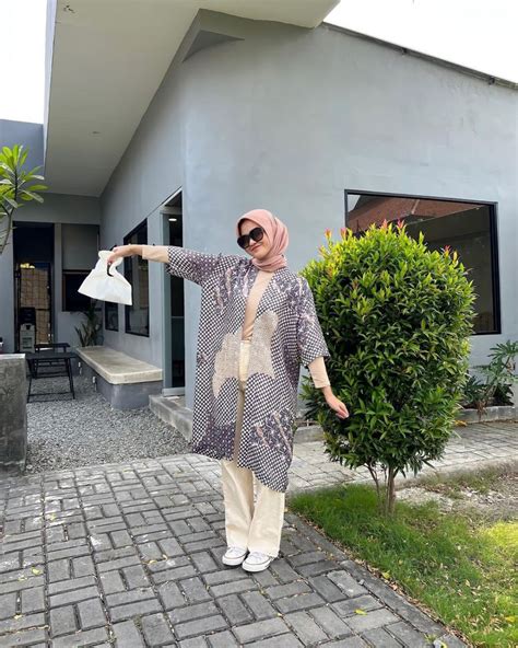 10 Ootd Batik Hijab Untuk Kondangan Formal Dan Kekinian