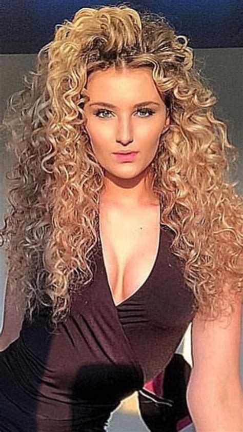 Love The Fullness Of Her Hair Curly Hair Styles