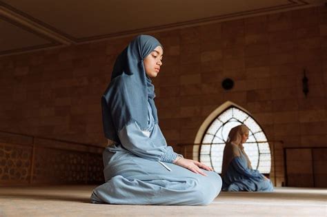 Keutamaan Dan Pahala Bagi Kaum Wanita Sholat Di Rumah Yang Perlu Anda Ketahui Mantra Sukabumi