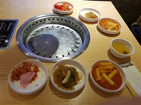 Sadly this place has gone downhill since they took away the bbq buffet. Pu & Eat Everyday: Daessiksin (大食神) Korean BBQ Buffet ...