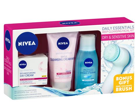 Nivea Daily Essentials Deep Cleansing Facial Kit For Dry And Sensitive