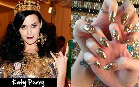 Katy Perrys Met Gala Nails Love I Think She S Wearing Nail Veils Her Manicurist Pattie