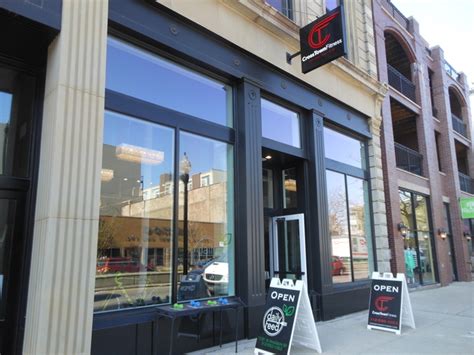 West Loop Fitness Club Aims To Move The Workout Out Of The Gym West
