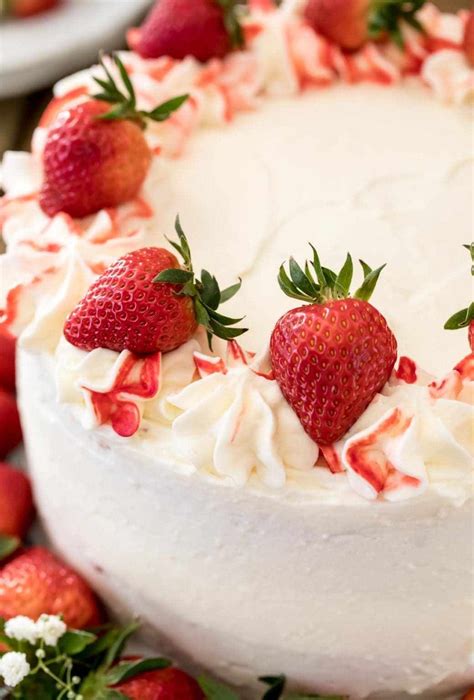 75 White Cake With Strawberries And Whip Cream