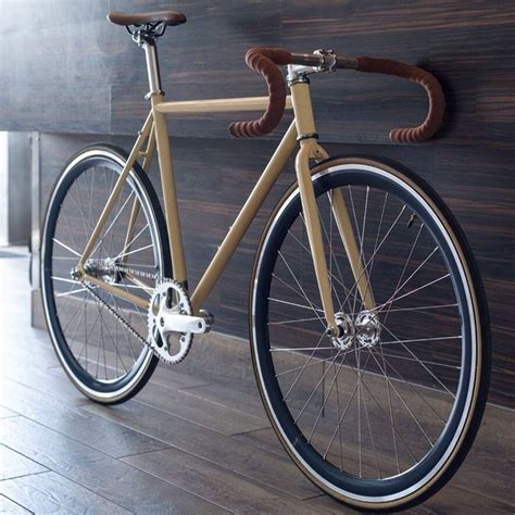 Beautiful Classic Fixed Gear Fixie Bike Bicycle Road Bike Vintage