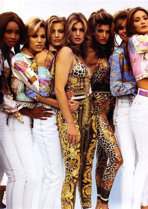 Cindy Front And Center Models Of The 80s And Early 90s For Versace 90s Supermodels En 2019