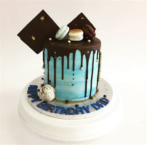 A shared love of baking and an admiration for each other's work brought the two together through a likeminded online community and they decided to join forces. Men's Birthday Cakes - Nancy's Cake Designs