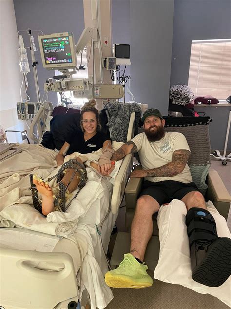 Motorcycle Crash Victim Who Fought To Save Leg Headed Home | Oak Forest