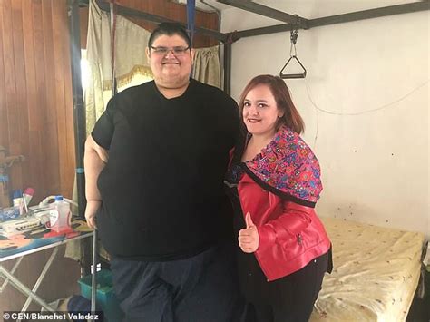 Former Worlds Fattest Man Is Back On His Feet After Losing An