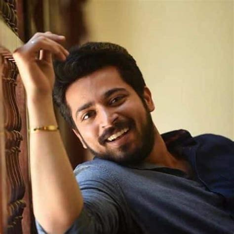 vicky donor tamil remake starring bigg boss fame harish kalyan gets a title deets here