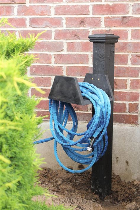 Diy Garden Hose Storage The Garden Glove