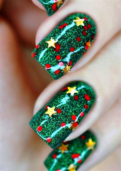 25 Cute Christmas Nail Art Ideas To Try • Inspired Luv