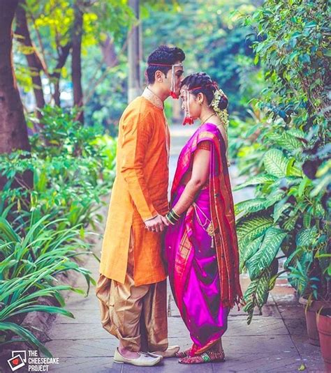 Pin By Poornima Ingole On Indian Weddings Indian Wedding Photography Poses Indian Wedding