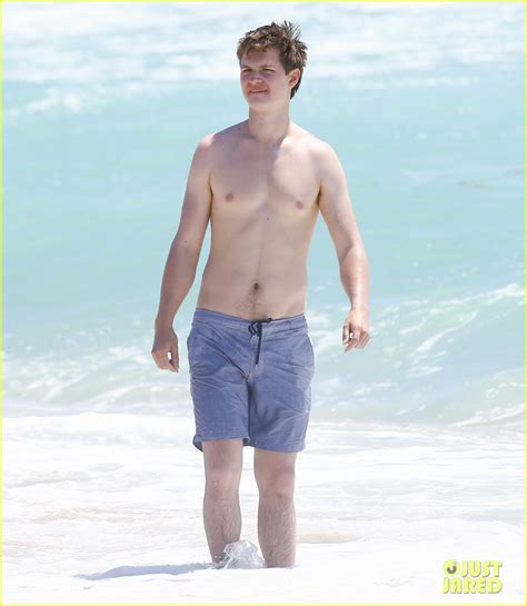 The Stars Come Out To Play Ansel Elgort New Shirtless Barefoot Pics