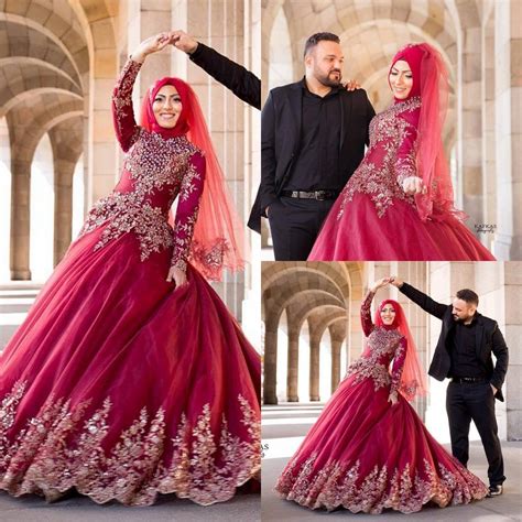 Ball Gown Red Muslim Wedding Dresses Beads Long Sleeve Crystal Plus Size Lace Applique Bridal