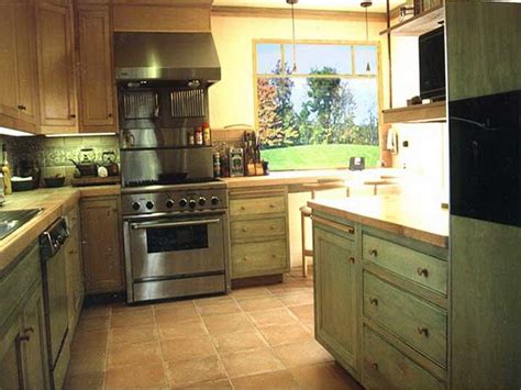 What is a good green paint color for a kitchen with oak? Upgrading to Green Kitchen Cabinets - My Kitchen Interior ...