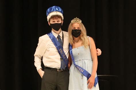 Prom King And Queen Announced At Crowning Ceremony Mill Valley News