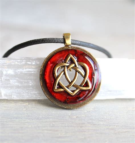 Celtic Sisters Knot Symbol Celtic Sister Knot Irish Necklace Heart