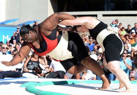 Will Manning Faced The World S Heaviest Sportswoman In A Wrestling
