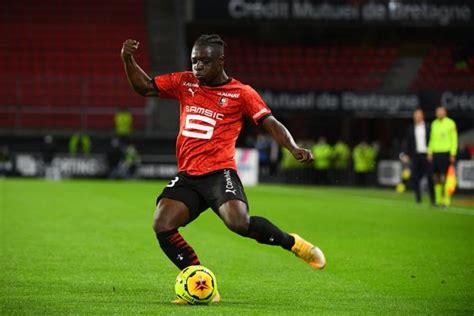 Doku began playing football at a young age in antwerp for kvc olympic deurne and. Rennes : Jérémy Doku revient sur ses débuts avec le club ...