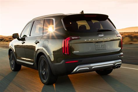 2020 Kia Telluride Vs 2020 Honda Pilot Which Is Better Autotrader