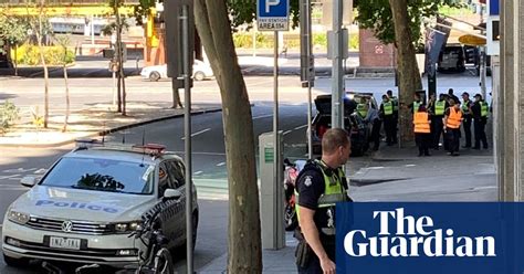 Melbourne Incident Man Arrested As Armed Police Shut Down Cbd Streets