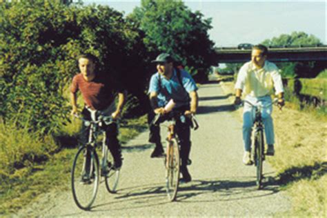 Aldo, giovanni e giacomo e massimo venier. scheda
