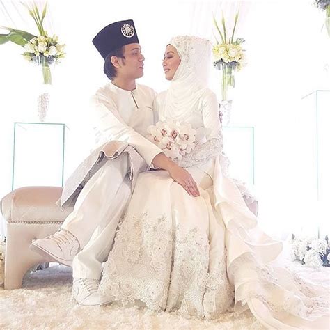 If you are looking for baju nikah you've come to the right place. Gambar Pernikahan Akim Ahmad dan Stacy | Blog Sihatimerahjambu