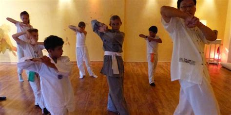 Er hängt von mehreren faktoren ab: Shaolin Kung Fu Kindertraining von 8- 17 Jahre ...