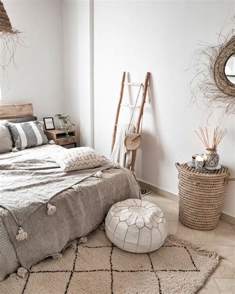 See, that's what the app is perfect for. Boho Bedroom Inspo #beniourain | Schlafzimmerumgestaltung, Wg zimmer, Design online shop