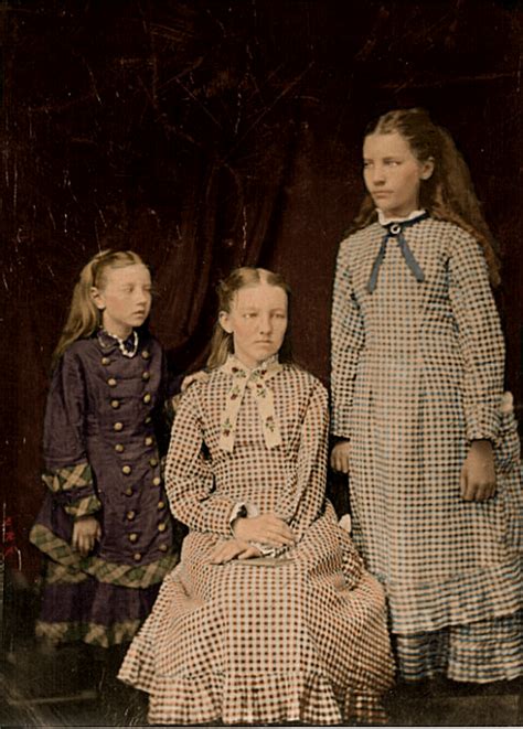 Laura Ingalls Wilder As A Young Girl Right With Her Sisters Mary And Carrie Circa 1880