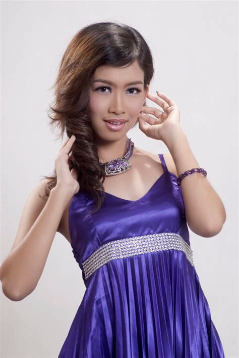 Azza Myanmar Sexy New Face Model Su Htoo Eaindra