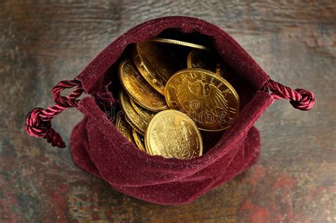 Monete Di Oro Europee Di Circolazione Fotografia Stock Immagine Di