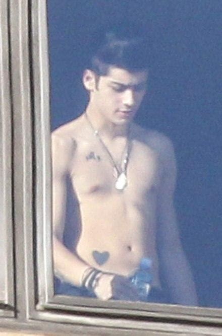 Two Girls One Direction Zayn Malik Shirtless On A Balcony