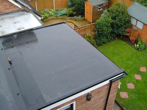 A front porch might be placed in the center over the front door or to the left or right of the door. Flat Roof Methods And Styles | Bespoke Guttering