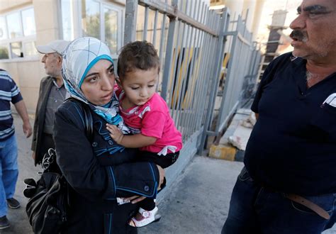 germany to accept syrian refugees the new york times