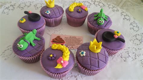 Lais Cake Design Cupcakes Rapunzel Enrolados
