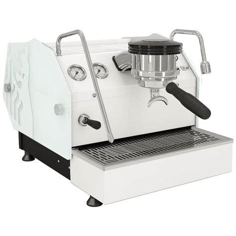 This saves time filling and refilling your water tank. La Marzocco GS/3 AV Flat White Glass - Gentlemen's Coffee ...