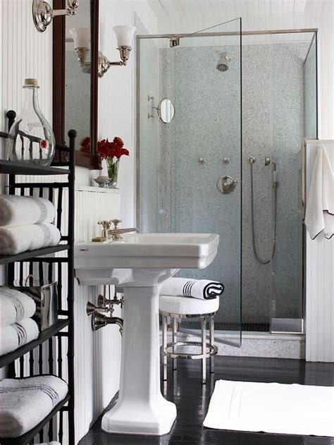 Desain kamar mandi ini menggabungkan area closet dengan area shower namun tetap memberikan kesan berbeda. 60 Desain Kamar Mandi Shower Minimalis Tanpa Bathtub ...
