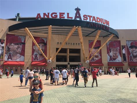 Visita Estadio De Béisbol Angel Stadium Of Anaheim En Anaheim Expediamx