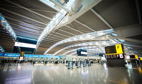 For london heathrow airport to paris charles de gaulle airport, tuesday is the cheapest day to fly on average and friday is the most expensive. El aeropuerto de Heathrow instala un área de test COVID-19 ...