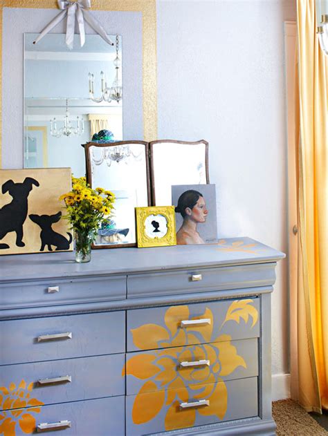 Check spelling or type a new query. What Colors Go with Gold? | Better Homes & Gardens