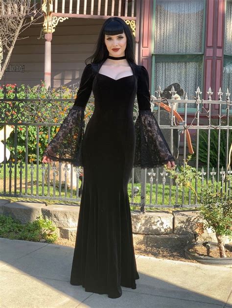 Black Velvet Dark Queen Morticia Addams Gothic Victorian Dress Gothic