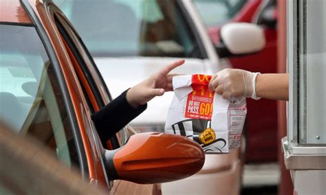 Hasbro playskool mcdonalds happy meal drive thru playset w/sounds works same day. McDonald's Drive-Thru Time Increased, Fast-Food Giant is ...